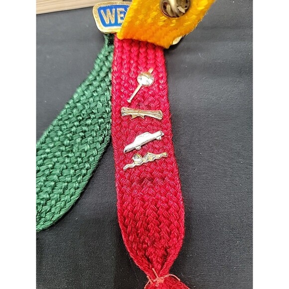 Lot Of Vintage 50's, 60's Cub Scout  And Boy Scout Books And Weblos Medals - Picture 3 of 8